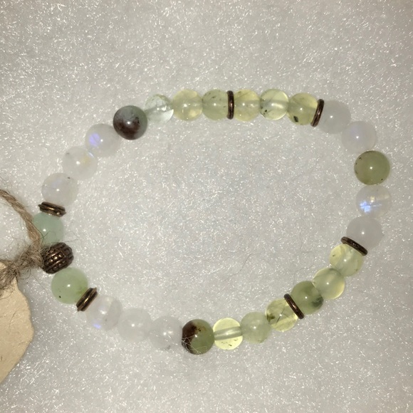 • Destiny • - Picture 2 of 3